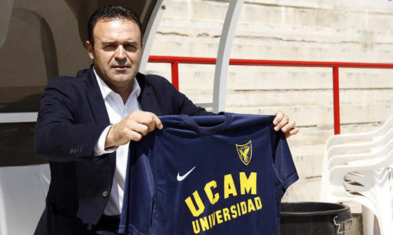 José María Salmerón: “Quiero que el equipo juegue bien e ilusione a la afición”