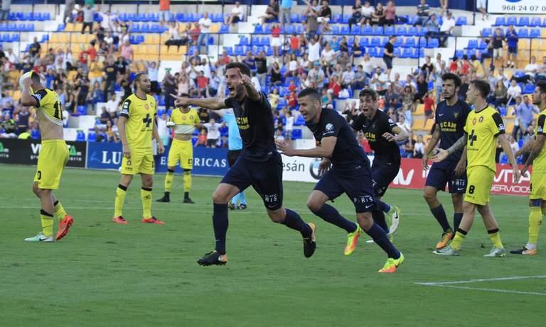 Jony Ñíguez devuelve al UCAM Murcia a la senda de la victoria (1-0)