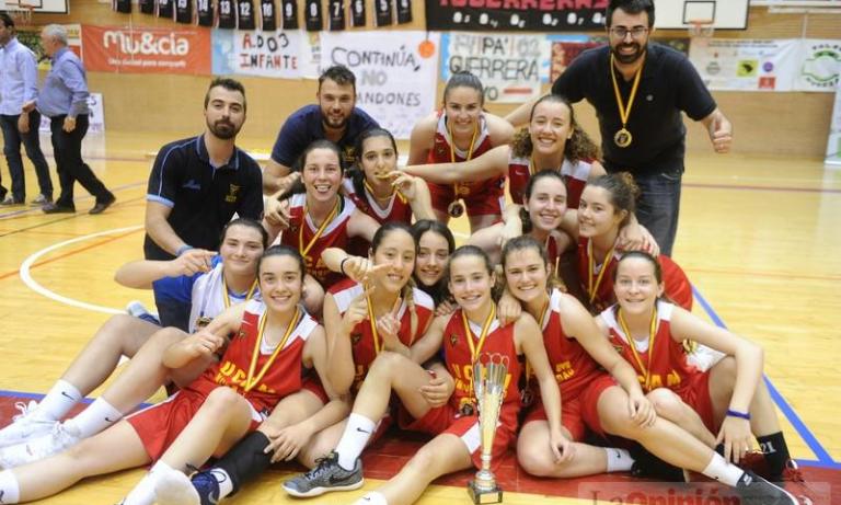 Los equipos Cadete masculino y femenino, campeones de la Región de Murcia