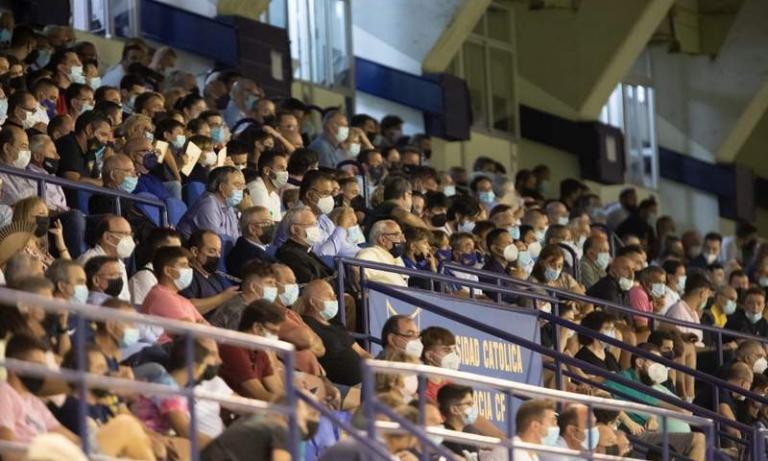 Los abonados podrán retirar una entrada extra gratis para el UCAM Murcia - Algeciras