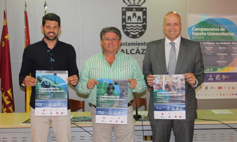 Más de cincuenta universidades y cuatrocientos deportistas se dan cita en Los Alcázares