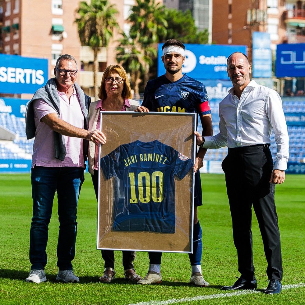 Galería - Slide - UCAM - Xerez Deportivo