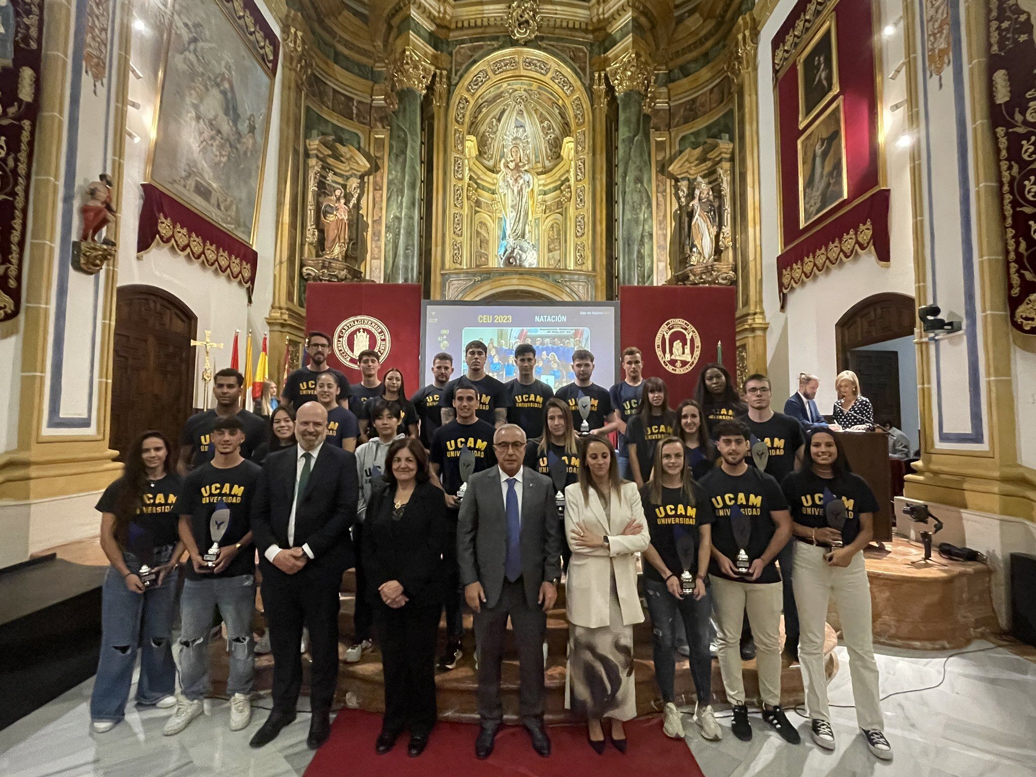 premio campeones universitarios