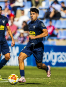 Pablo Hernández conduciendo el balón
