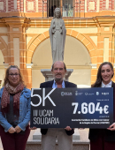 Entrega del cheque a AFACMUR