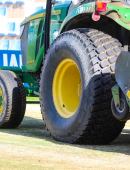 Maquinas de Royalverd trabajando en la resiembra de La Condomina