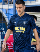 Urcelay saltando al césped de La Condomina