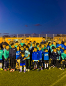 Soto visitando a los chicos del CD Zeneta