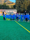 Alvarito conoce a los jugadores del Beniaján CF