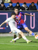 Alvarito durante una acción del choque frente al Yeclano 