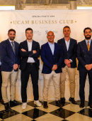 Representantes de la UCAM y clubes deportivos con los miembros de la Fundación UAPO