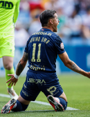 Dani Aquino en una acción del partido