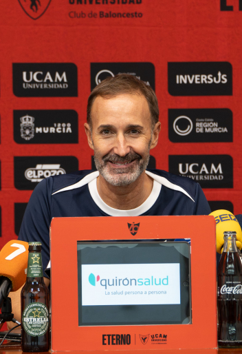 Rueda de prensa Kaiser Gates