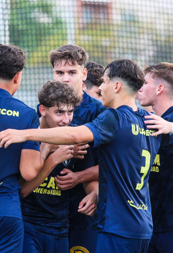 Celebración de gol del Juvenil A