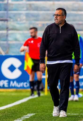 Germán Crespo durante un partido en el Estadio Heredia 21 La Condomina