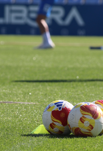 Entrenamiento del primer equipo en el Estadio Heredia 21 La Condomina