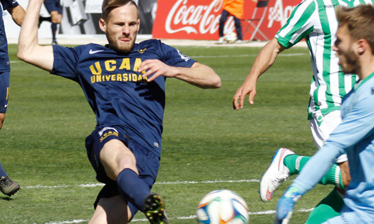 Titi, tres semanas de baja