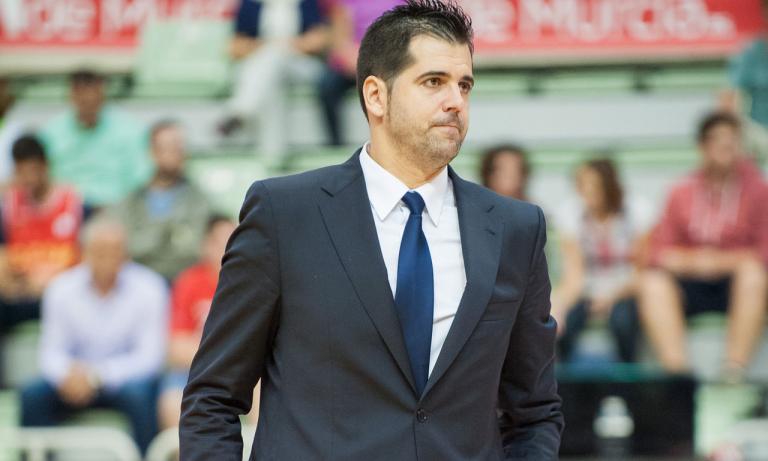 Francis Sánchez deja de ser entrenador ayudante del UCAM Murcia CB