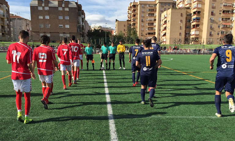 El Juvenil A se enfrenta al líder el Grupo VII de División de Honor