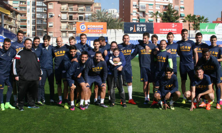 Lucía visita al primer equipo