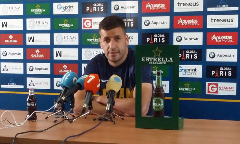 Fran Pérez: "Nos jugamos la vida, eso se notará desde el primer minuto"