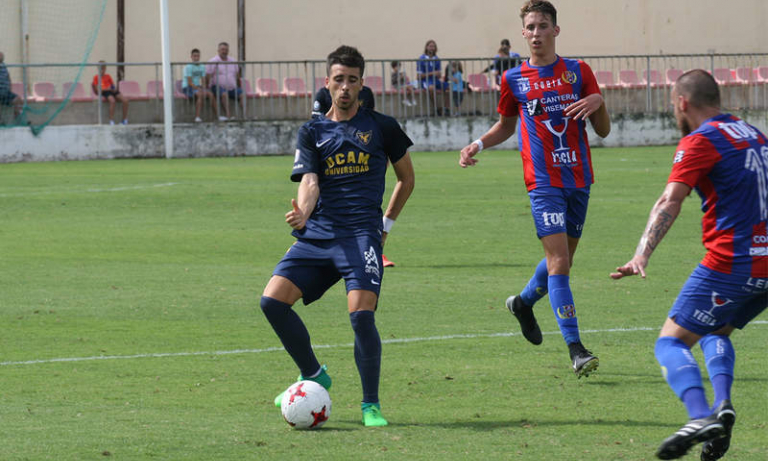 Previa del filial: Duelo directo en El Mayayo