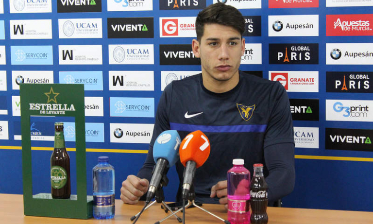 Rafa Páez: "Cada vez cuesta más ganar un partido, ahora todos necesitamos los puntos"