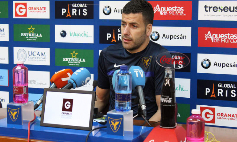 Fran Pérez: "Estamos tranquilos; es cuestión de ganar un partido"