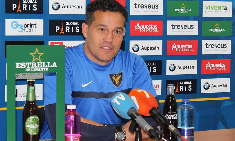 Luis Casas: "Quiero esta presión, significa que peleamos por objetivos grandes"