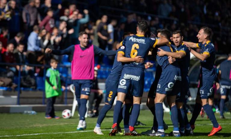 Crónica: El UCAM Murcia resiste y se lleva los 3 puntos (2-1)
