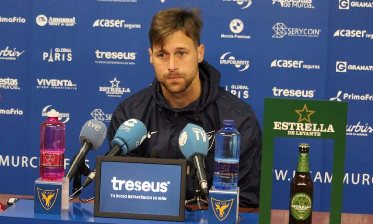 Britos: "El Recre ha ido de menos a más; llega con una gran dinámica"