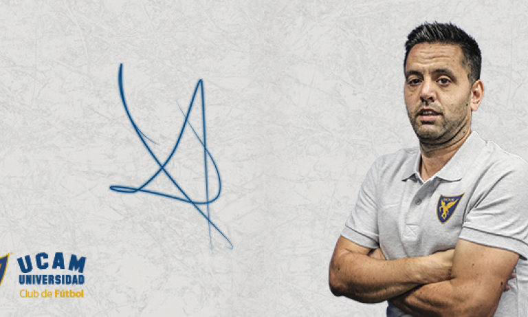 El técnico Raúl Campuzano seguirá dirigiendo a nuestro Juvenil A