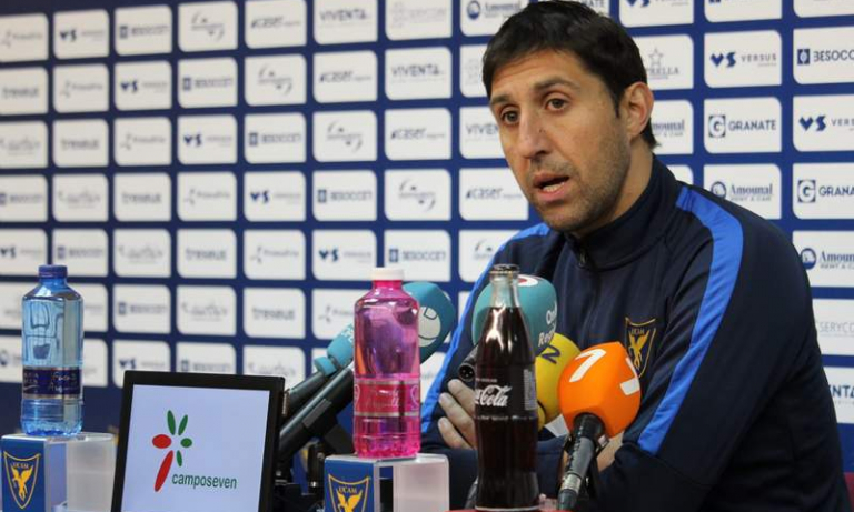 Asier Santana: "Seguro que a Badajoz vamos con otra cara; la victoria siempre te da confianza"