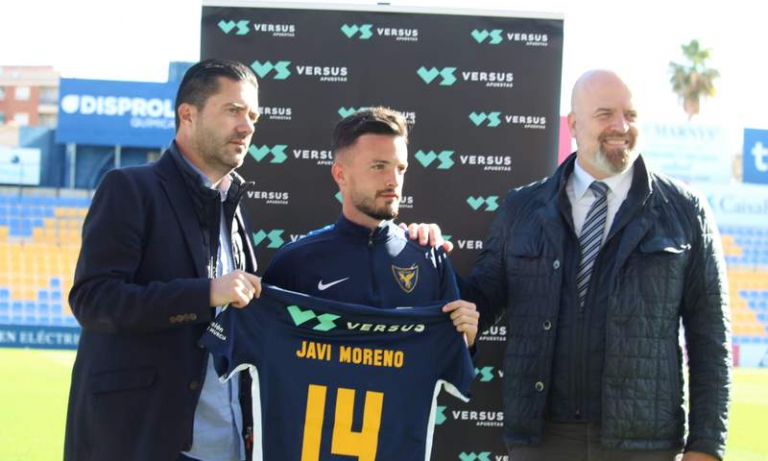 Javi Moreno sella su renovación: "No me lo pensé, quería quedarme"