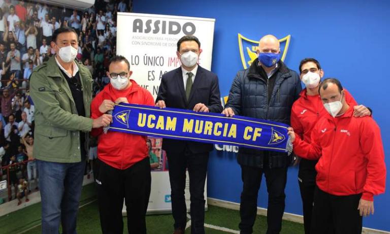 UCAM Murcia - RB Linense, a favor de ASSIDO
