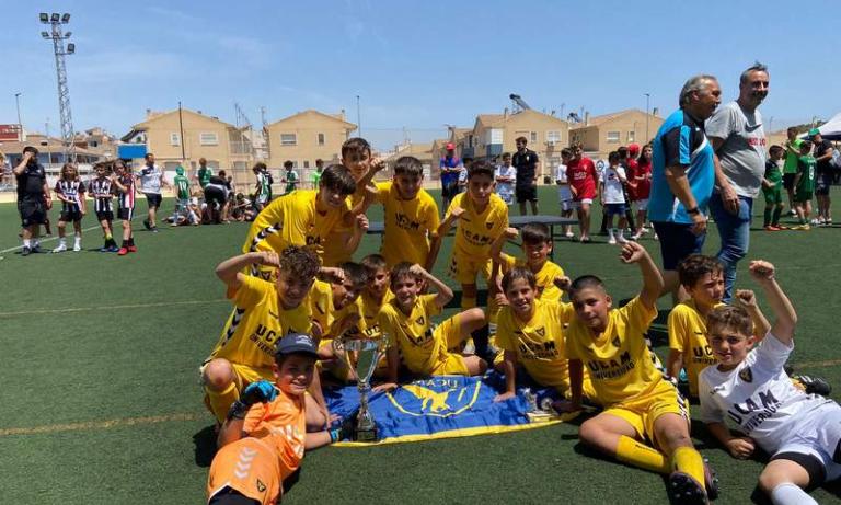 El UCAM Murcia CF se lleva el Torneo de Guadalupe