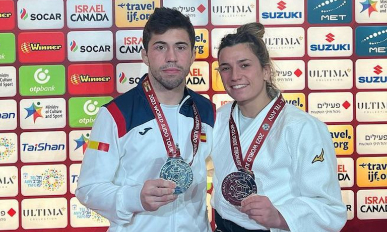 Fran Garrigós y Ana Pérez con sus medallas de plata en el Grand Slam de Tel Aviv