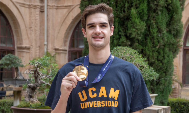 Javier Pérez Polo, con el oro de los Juegos Europeos en el Campus de Los Jerónimos de la UCAM
