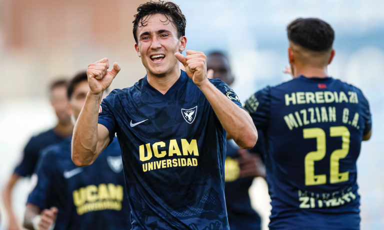 Slide - Crónica - Estepona