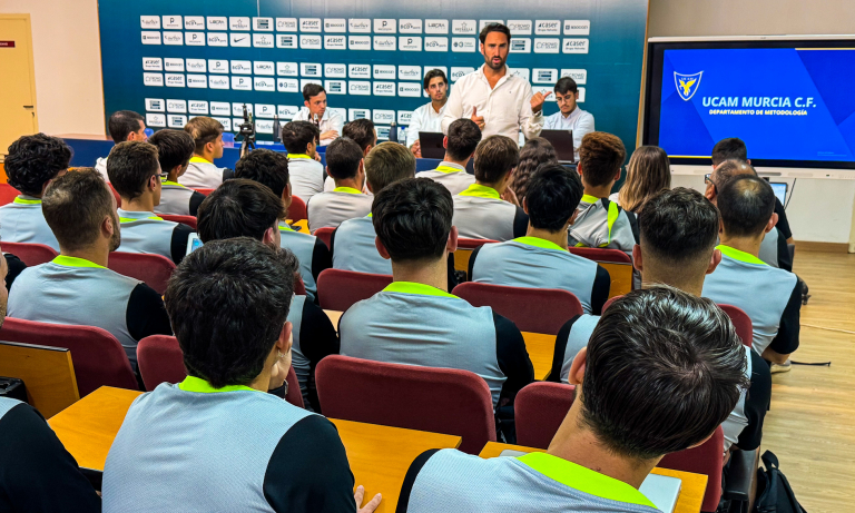 Slide - Metodología - UCAM