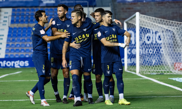 Previa - Slide - Yeclano