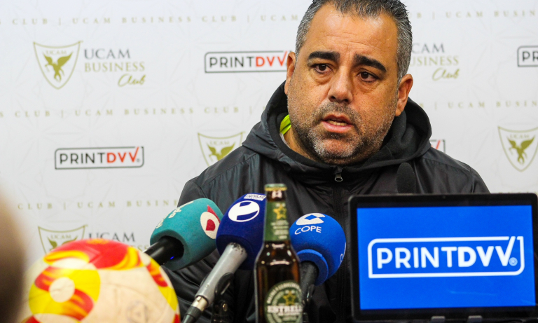 Germán Crespo en sala de prensa Heredia 21 La Condomina