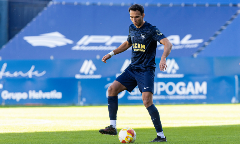 Juanma Bravo durante un partido en el Estadio Heredia 21 La Condomina