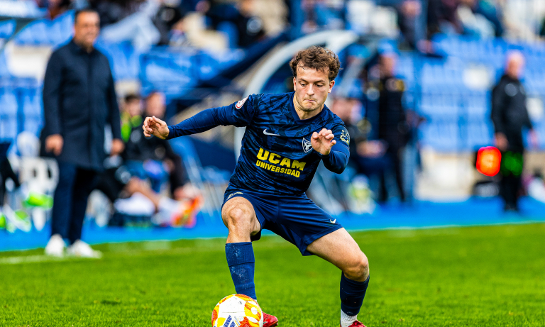 Pontones con el balón