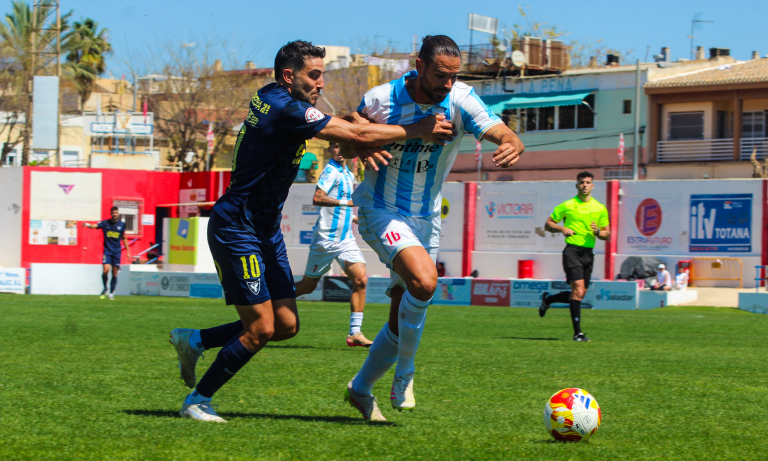 Iván Moreno durante la celebración del FC La Unión Atlético - UCAM Murcia CF