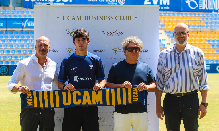 Aurbús - UCAM Murcia CF