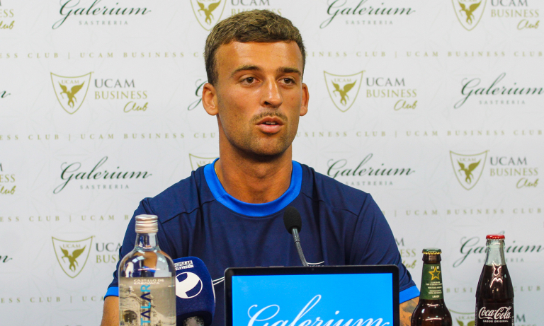 Presentación - Mirapeix - UCAM Murcia CF