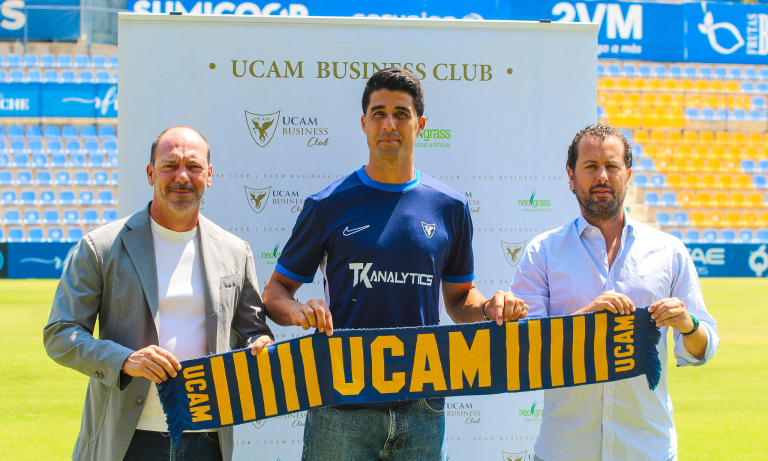 UCAM Business Club - Neograss